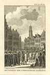 202359 Afbeelding van een optocht van hoogleraren ter gelegenheid van het 150-jarig bestaan van de Utrechtse hogeschool.